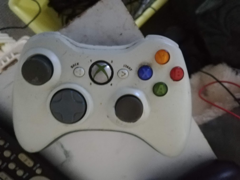 Controlers 2.jpg